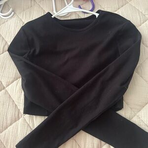 Classic cropped Black Long Sleeve Top